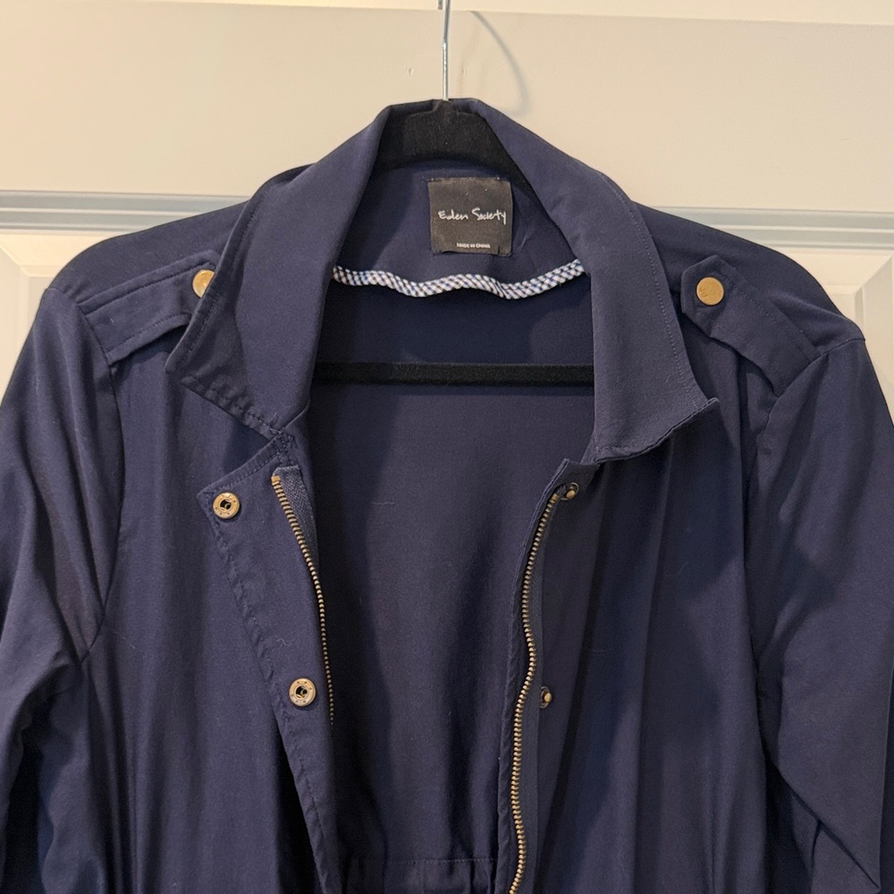 Elegant Women's Navy Utility Jacket - Picture 2 of 6